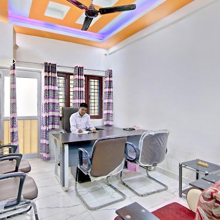 Home 78802 Balaji Bhawan Jhājra エクステリア 写真