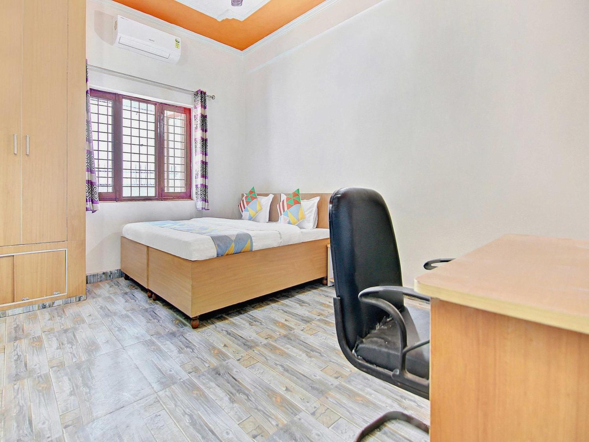 Home 78802 Balaji Bhawan Jhājra エクステリア 写真