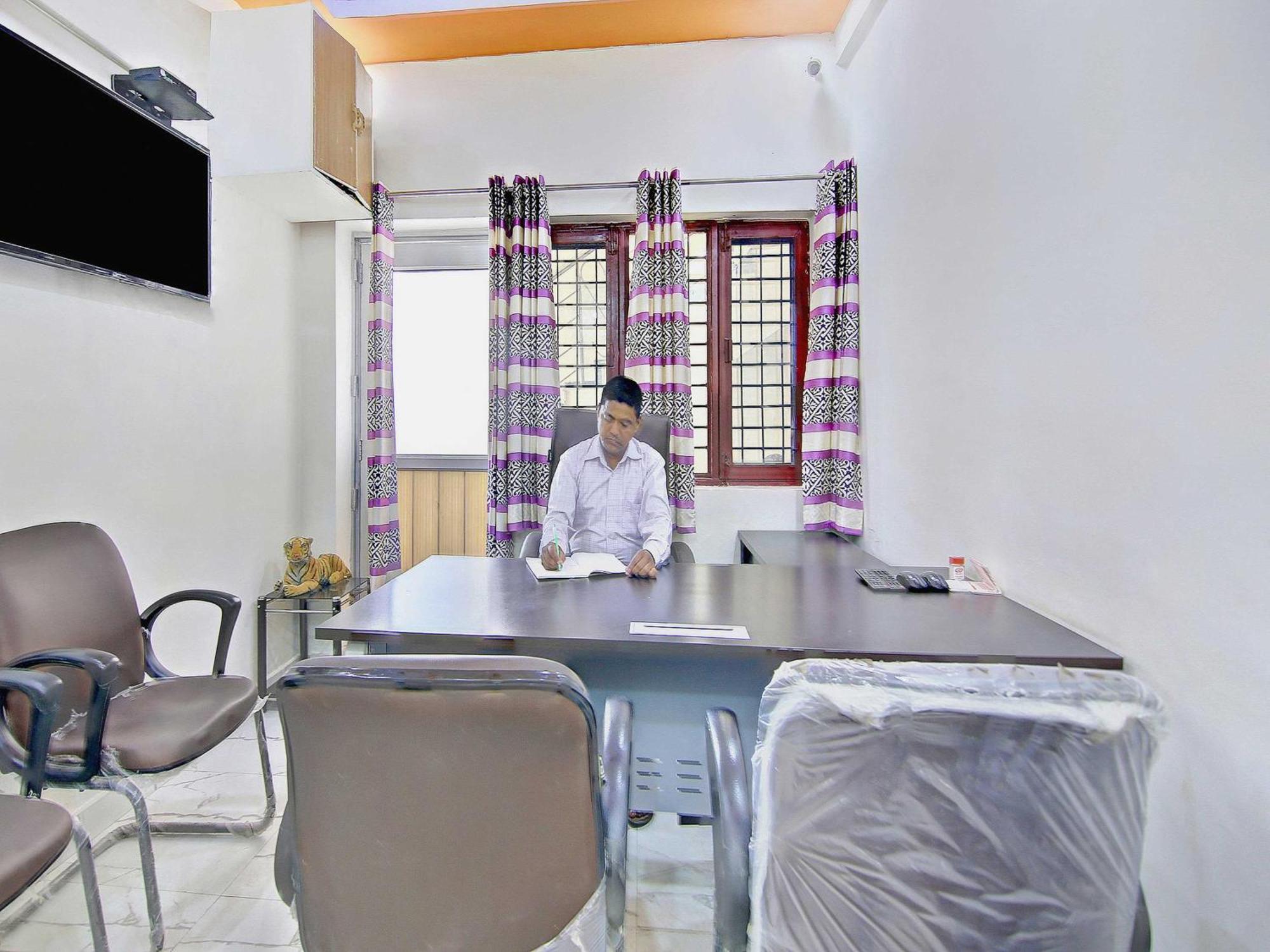 Home 78802 Balaji Bhawan Jhājra エクステリア 写真