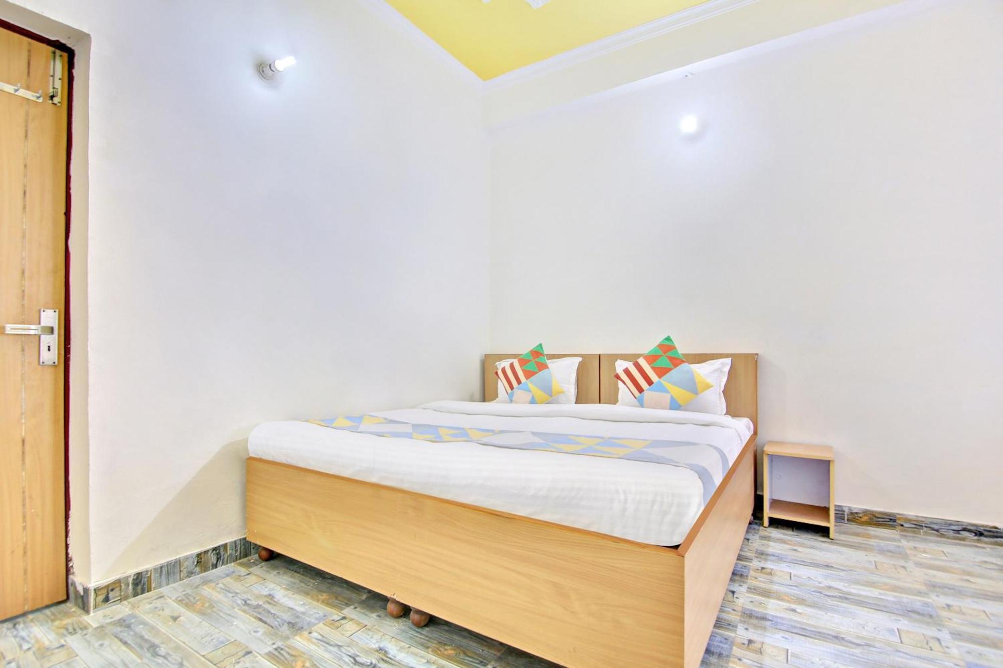 Home 78802 Balaji Bhawan Jhājra エクステリア 写真