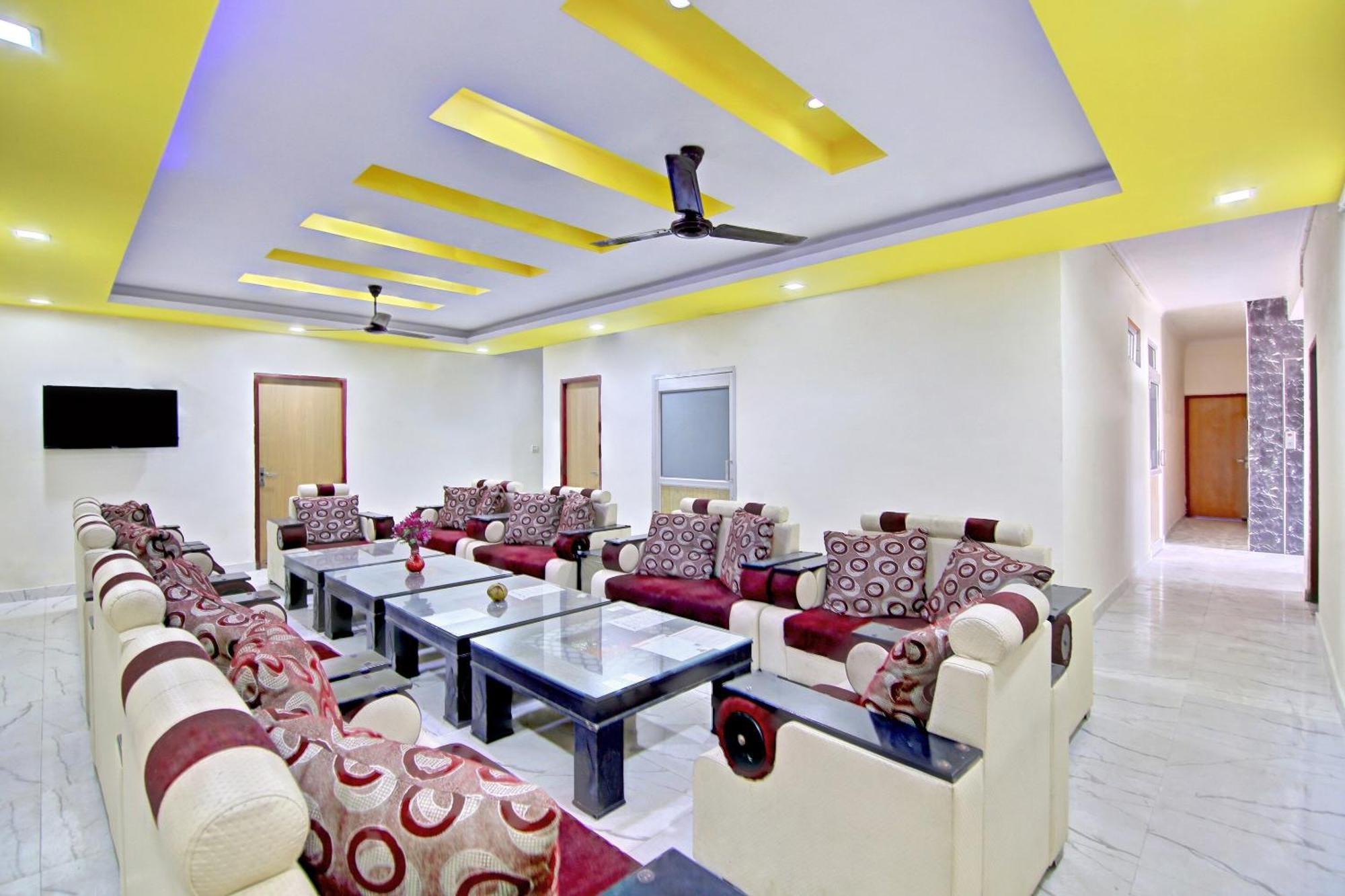 Home 78802 Balaji Bhawan Jhājra エクステリア 写真