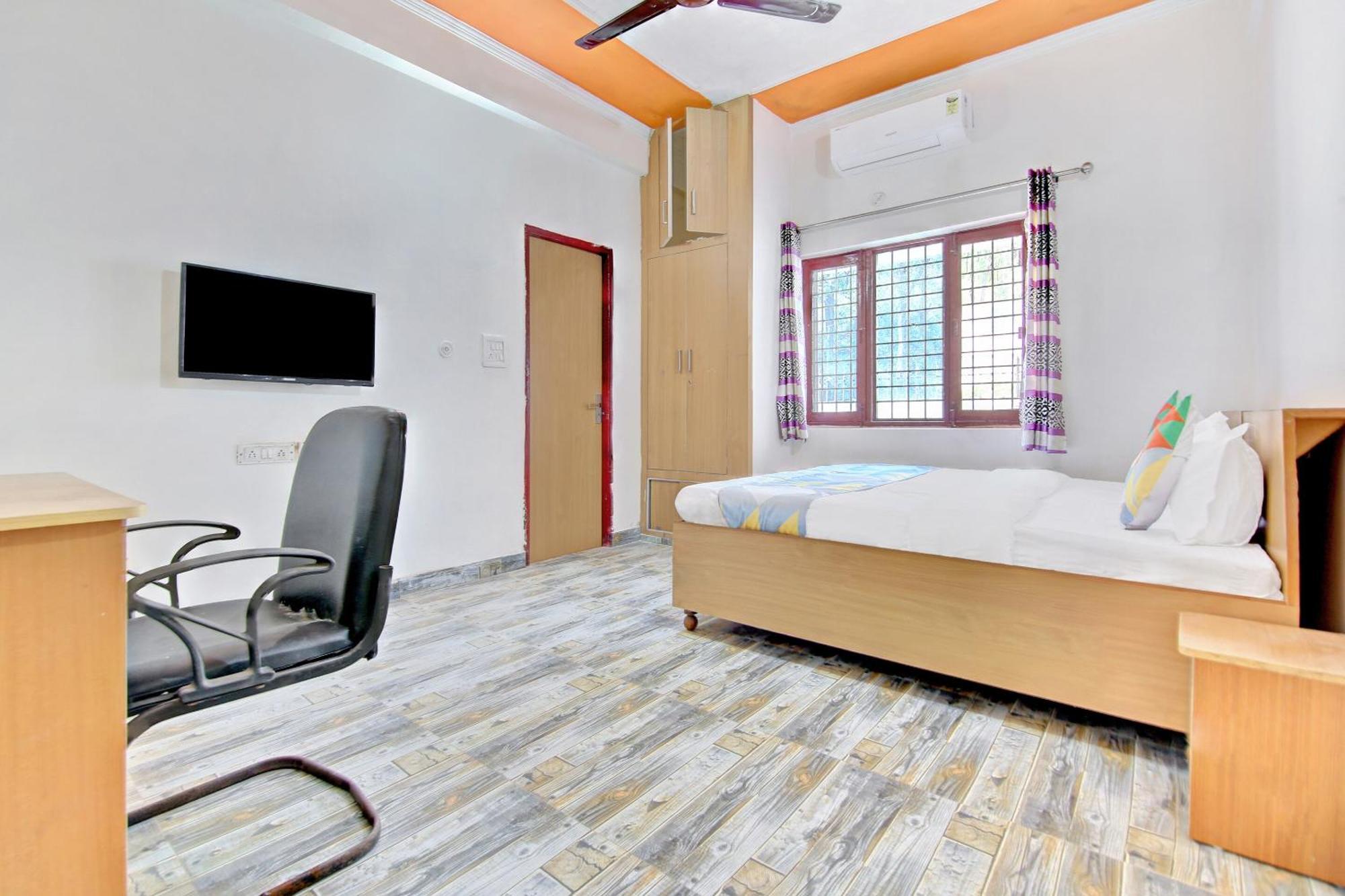 Home 78802 Balaji Bhawan Jhājra エクステリア 写真